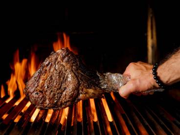 TOMAHAWK – Jak na mega steaky!